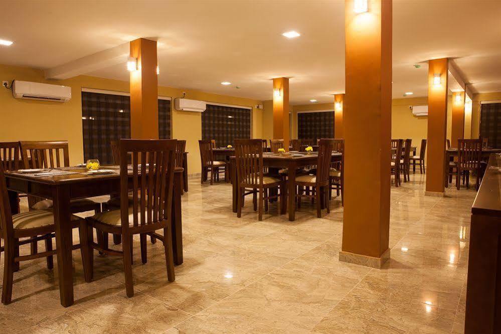 Gsh Colombo Hotel Buitenkant foto